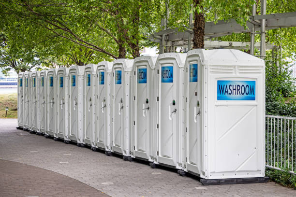 Best Emergency porta potty rental  in Cosmopolis, WA